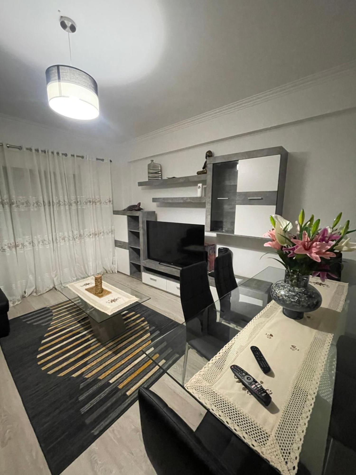 Quarto Suite Relaxante Almada Luaran gambar